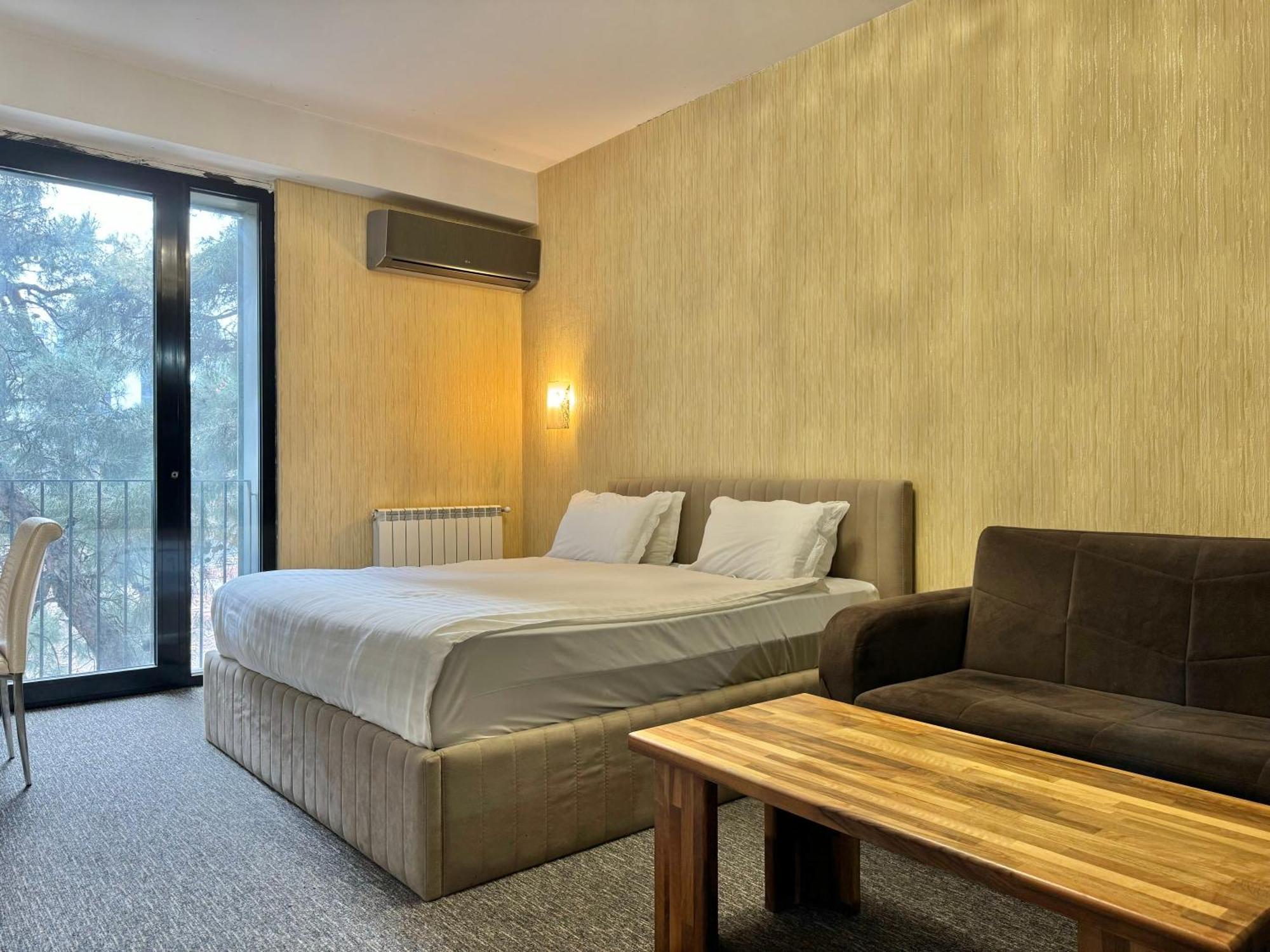 Full Comfort Apartment At Chavchavadze Τυφλίδα Εξωτερικό φωτογραφία