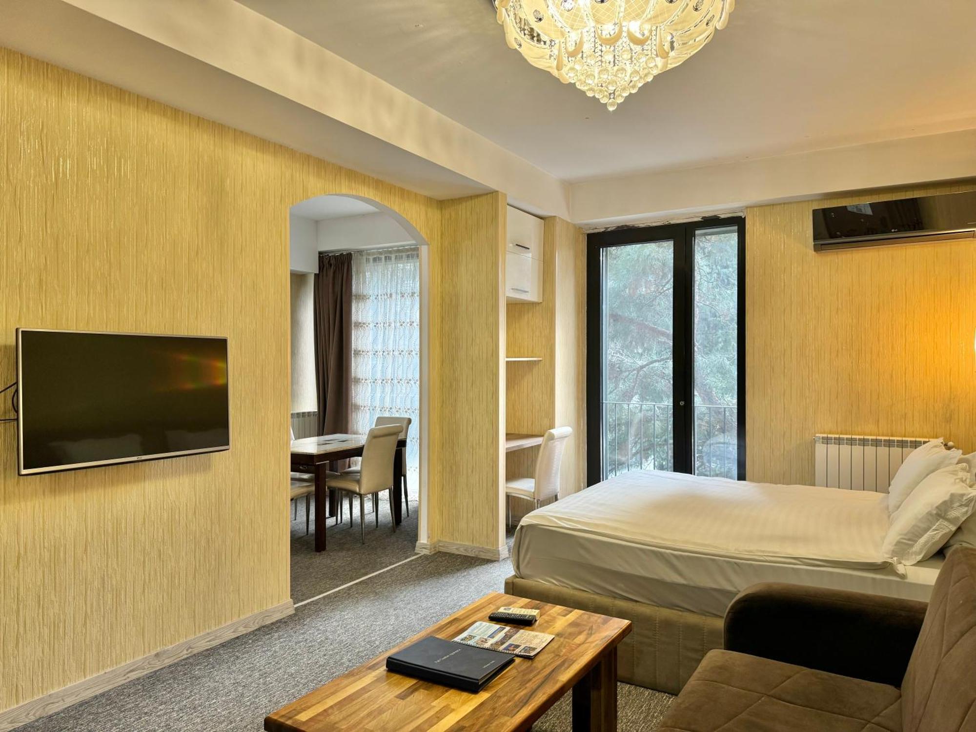 Full Comfort Apartment At Chavchavadze Τυφλίδα Εξωτερικό φωτογραφία